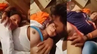 A customer undresses and fucks a sexy mallu whore milf wearing a saree.