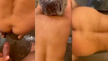 A gorgeous Desi girl gives an Indian blowjob