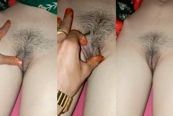 Sweaty peasant wife in saree pinned and banged by lusty husband