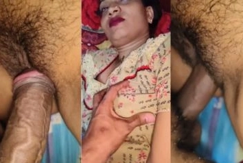 Wrapped in a towel, the attractive Tamil wife undressed and had a passionate fuck.